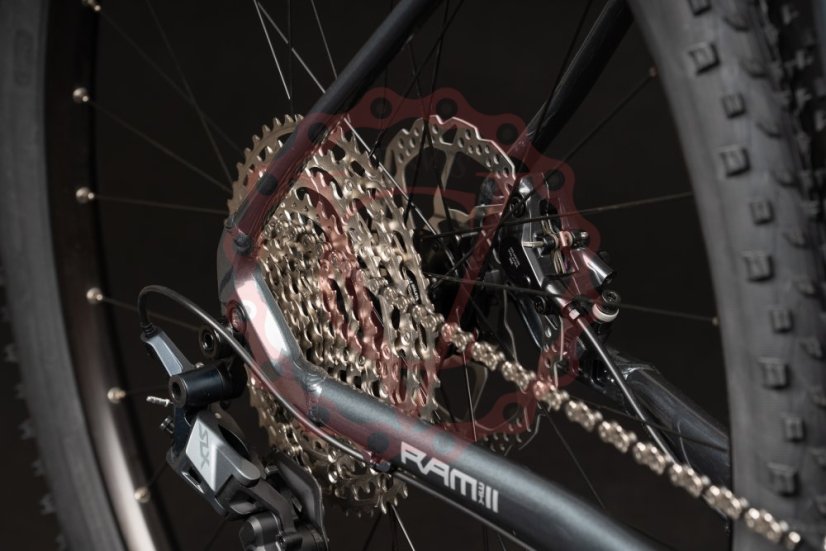 Qayron Ram MKII 1 Gray Metal 29" kolo - Velikost: M