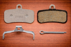 Brzdové destičky SHIMANO D03S-RX polymer čtyřpístkové, v krabičce