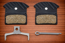 Brzdové destičky SHIMANO J05A polymer, s chladiči