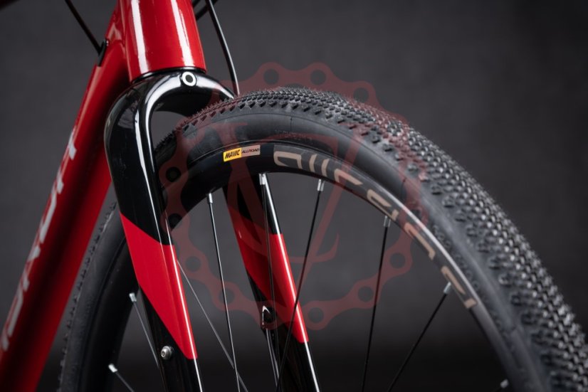 Qayron One.Dr Q 1X Red